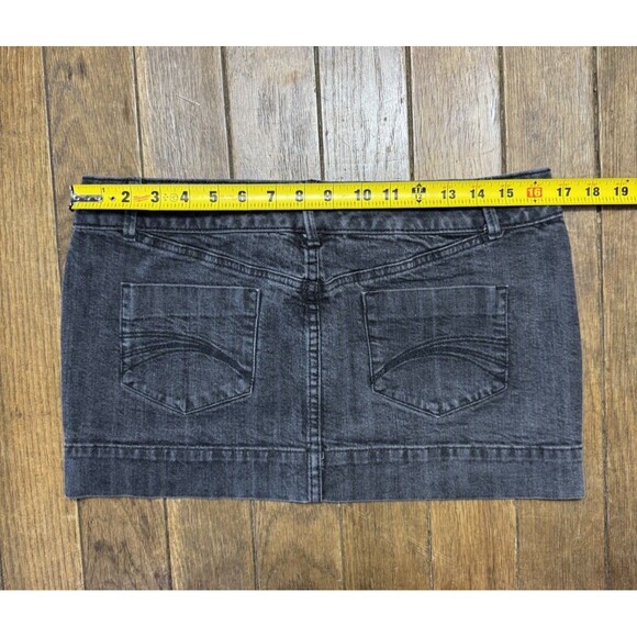 Y2K Low Rise Micro Mini Skirt Black Faded Denim Decree Size 11 Brat Baddie - Picture 7 of 8